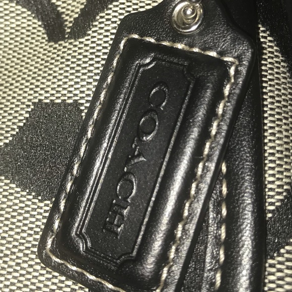 Authentic Coach Signature Jacquard Canvas bag - Picture 5 of 8